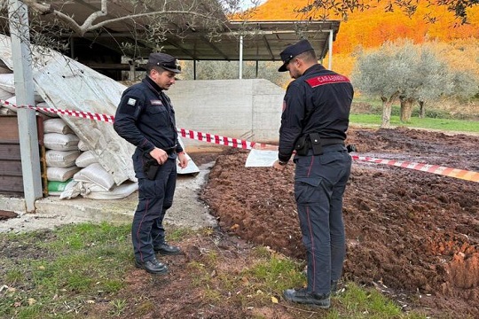 Controlli a frantoio, sequestrate aree per smaltimento illecito a Conca della Campania (Ce)
