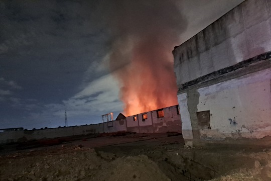 Incendio deposito a Ponticelli (Napoli) del 20 ottobre. Avviato il monitoraggio diossine